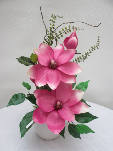 Magnoliengesteck pink