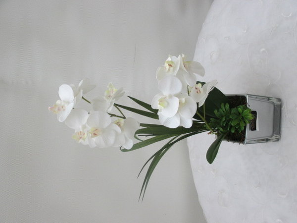 Orchideengesteck weiß